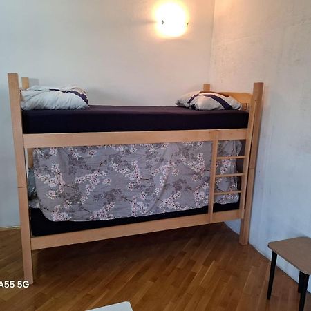 Alpi Hostel スコピエ エクステリア 写真