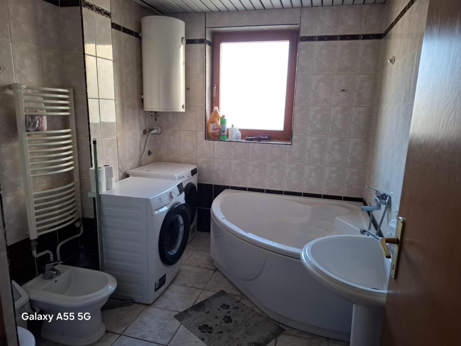 Alpi Hostel スコピエ エクステリア 写真