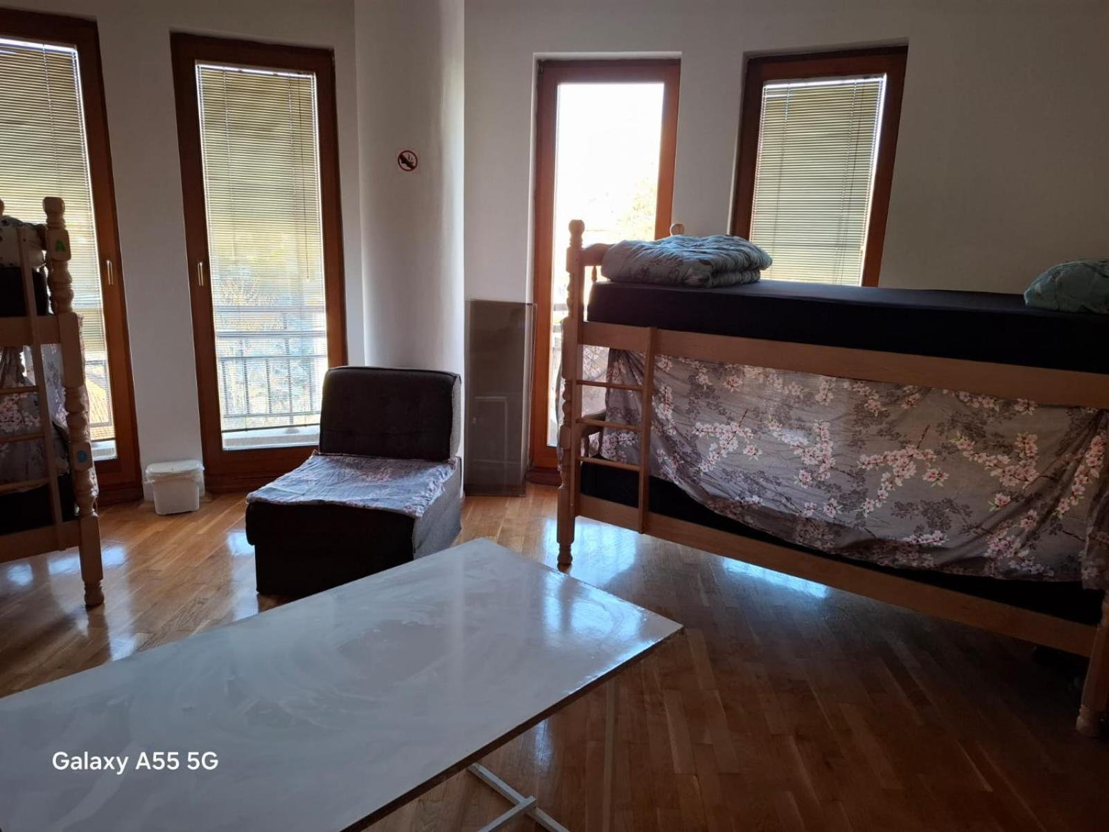 Alpi Hostel スコピエ エクステリア 写真