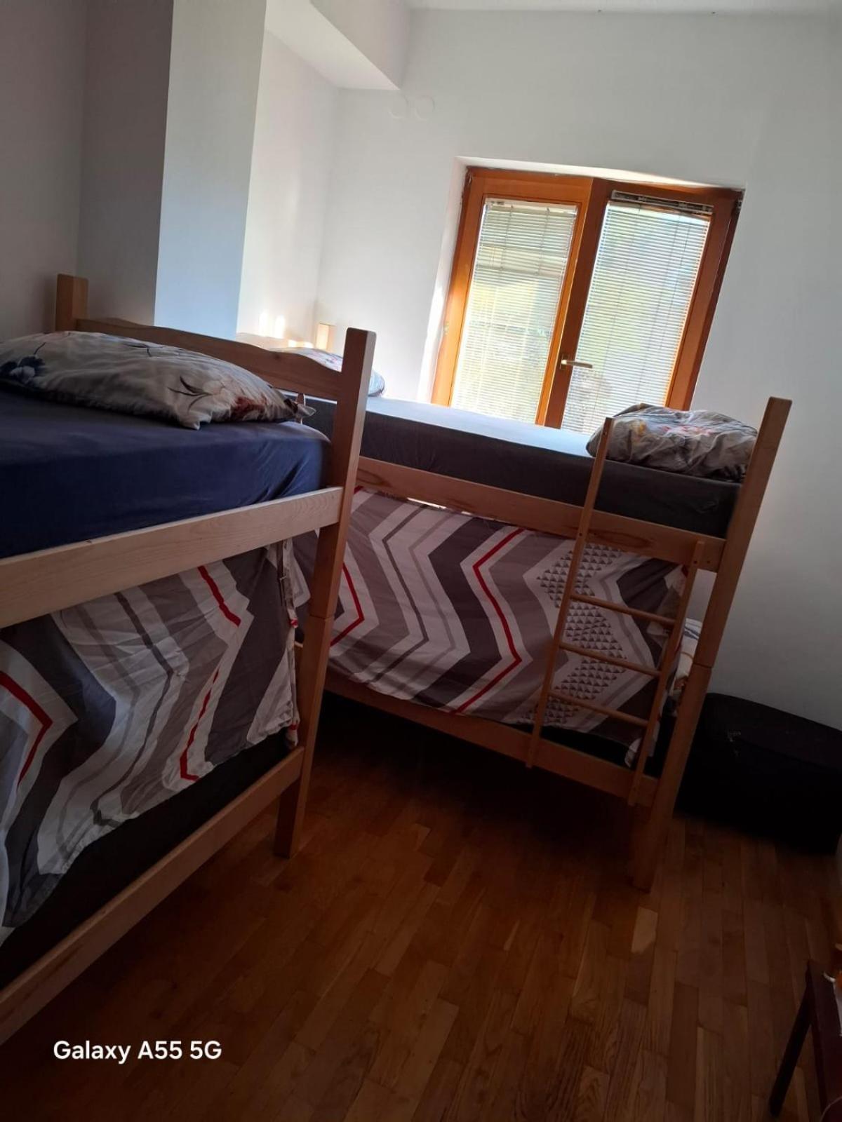 Alpi Hostel スコピエ エクステリア 写真